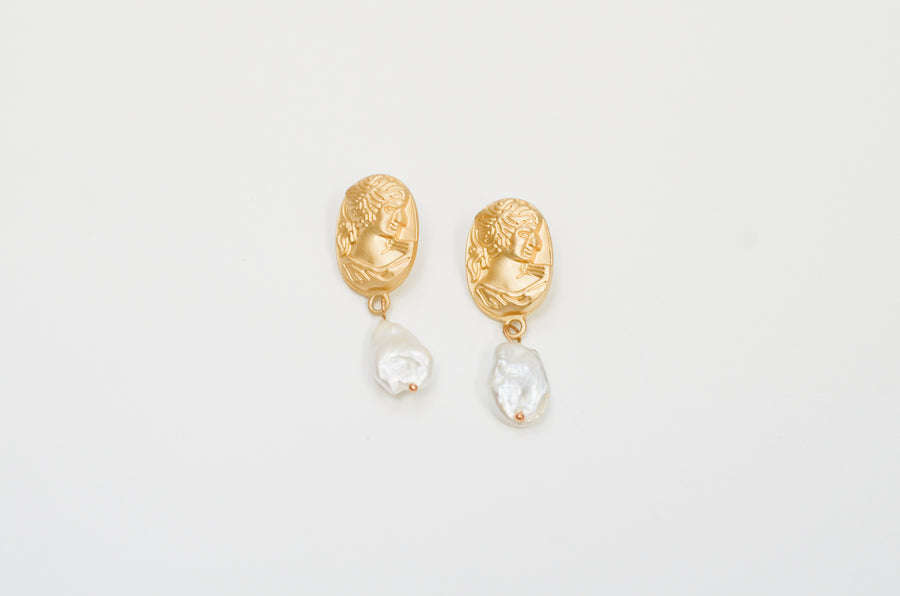 The Golden Portrait Sculpture Earrings