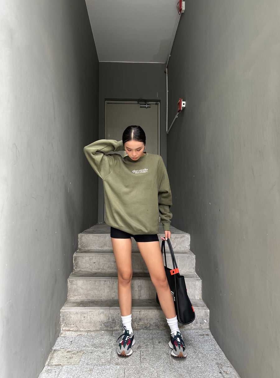 Élan Crewneck Olive-White Sweatshirt