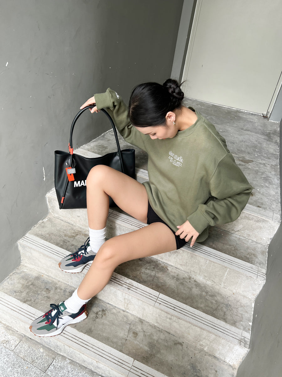 Élan Crewneck Olive-White Sweatshirt